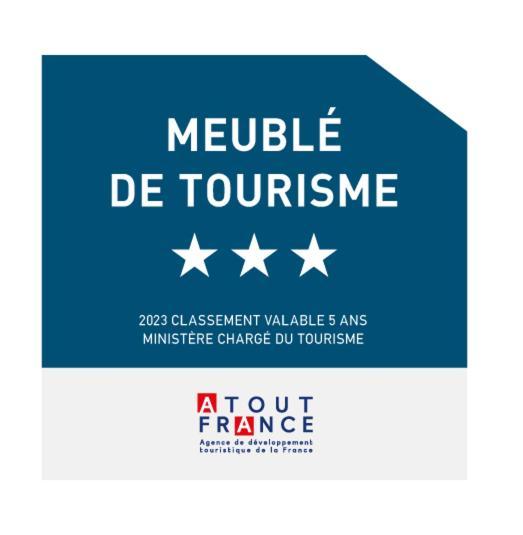 Bel Appartement, Bien Equipe Et Confortable Dans Le Centre Historique Fougeres Exterior photo